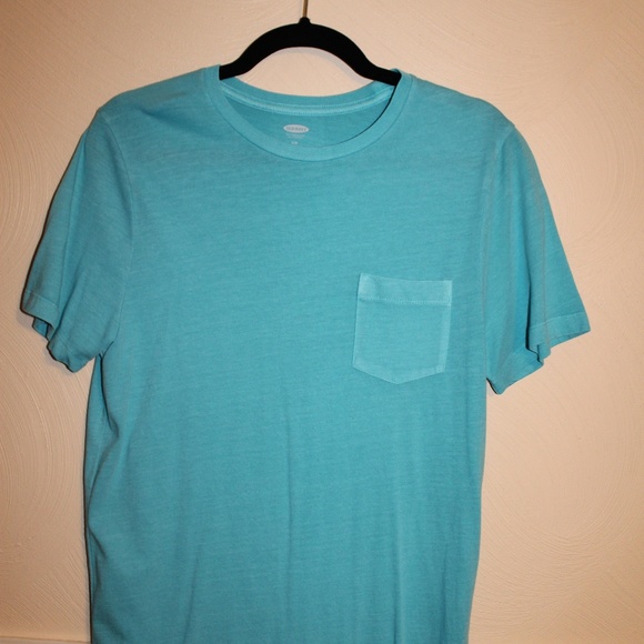 Old Navy Pocket Tee - Picture 1 of 2